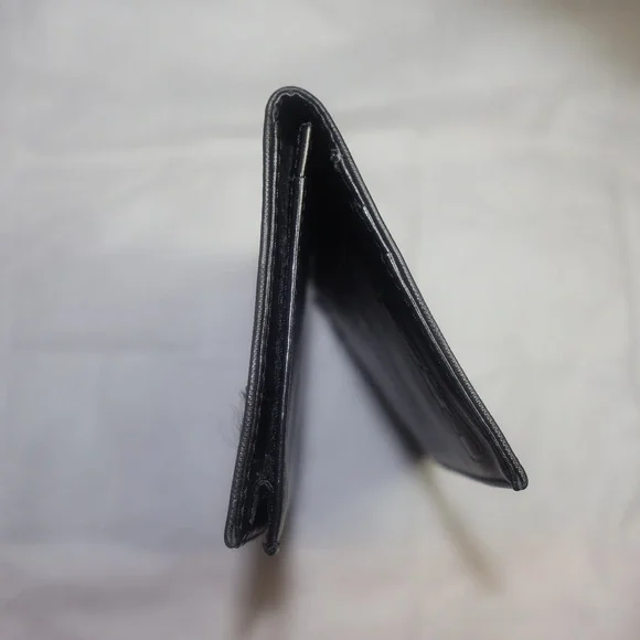 MCM Long Bifold Wallet - Picture 8 of 16